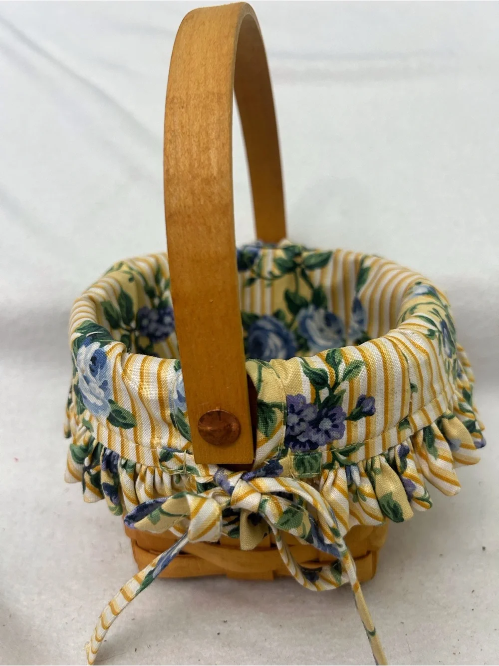 Longaberger 1998 Retired Measuring Basket with Trellis Rose Liner
